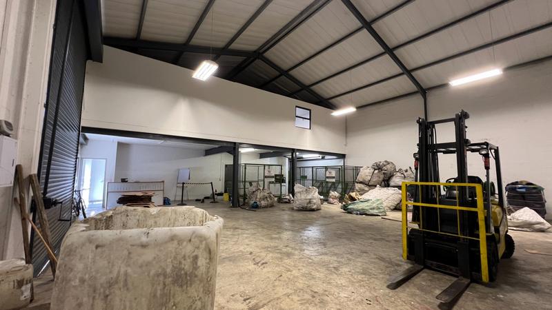 To Let commercial Property for Rent in Rivergate Western Cape